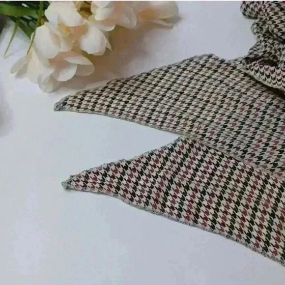 who what wear women's Blouse with Tie Front and Bib Collar - Picture 13 of 13